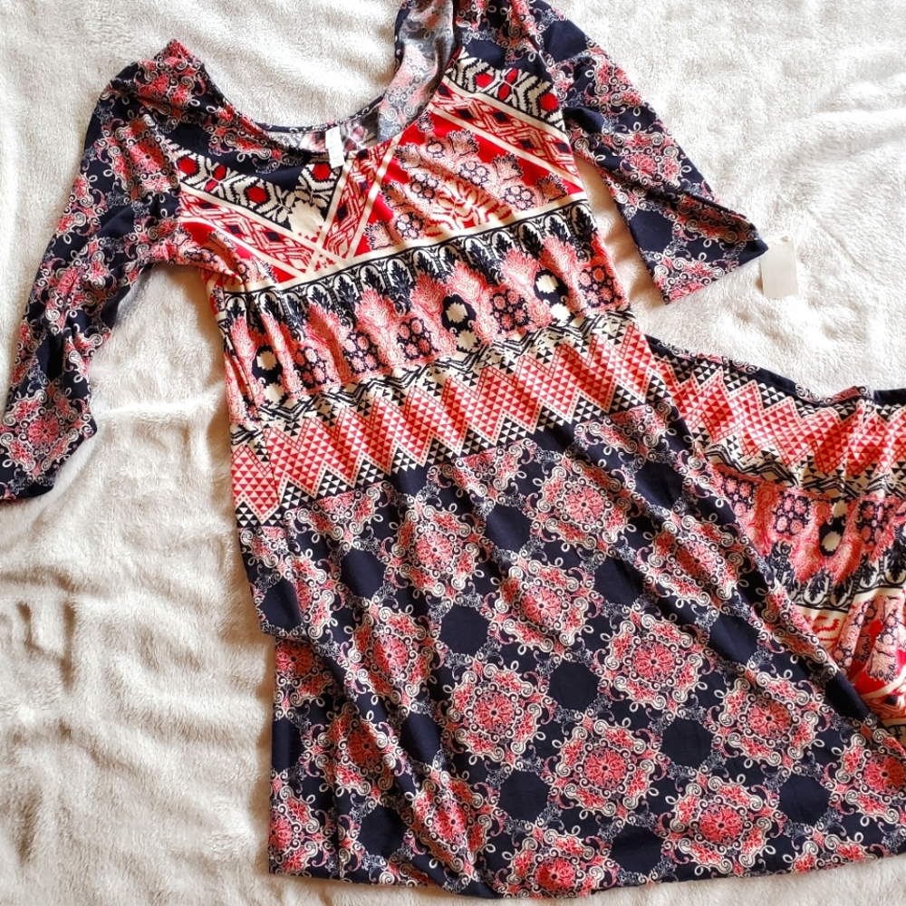 NWT Geo Maxi 70s Chic Pink Navy L